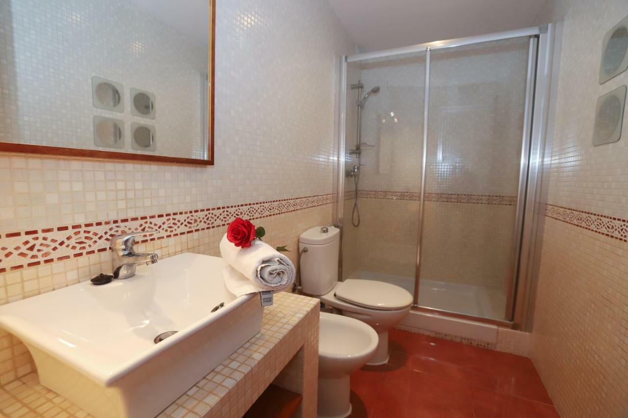 Costa Daurada Apartaments - Mercuri 萨洛 外观 照片